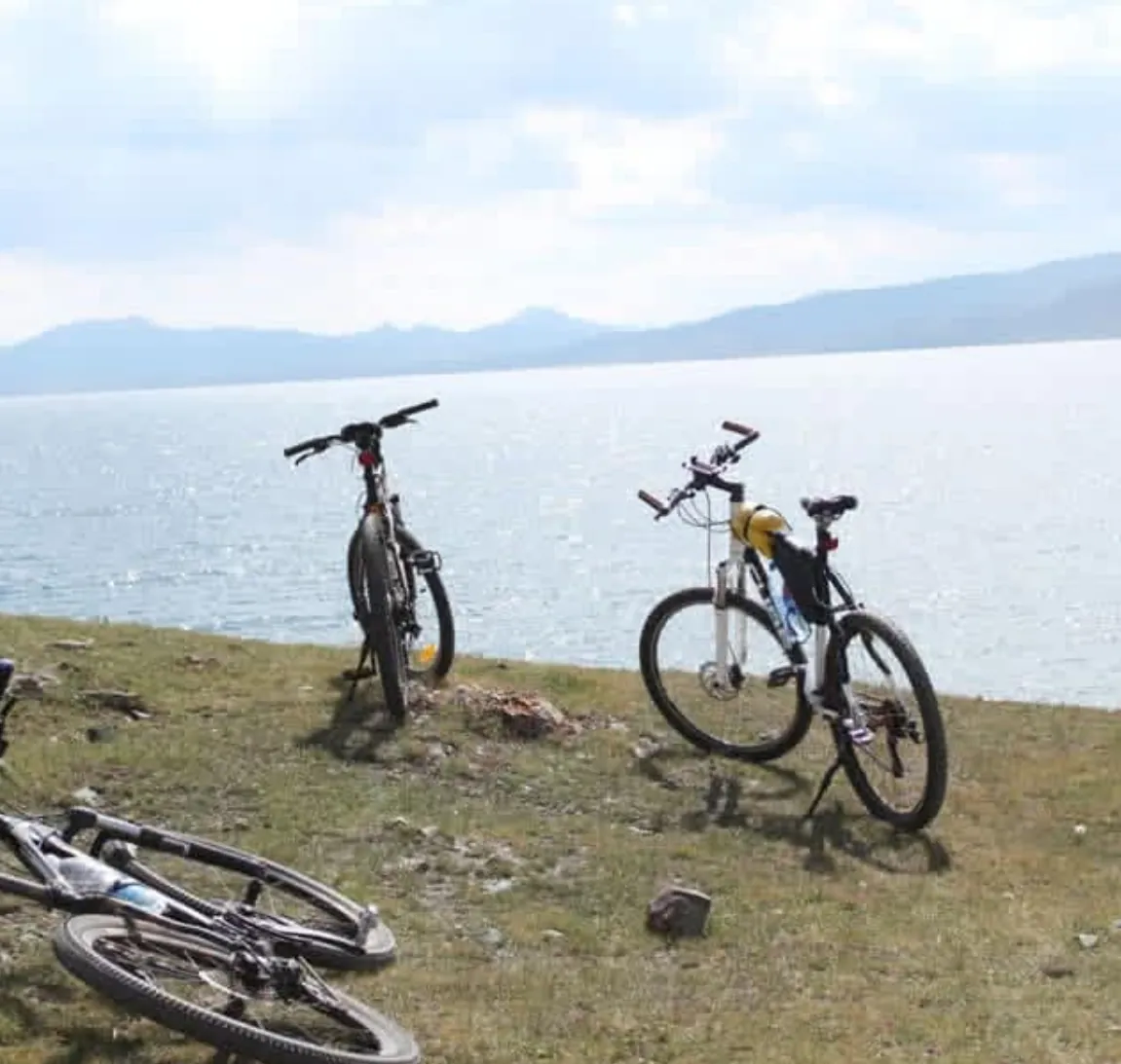 Bike Tour Song-Kol photo 1